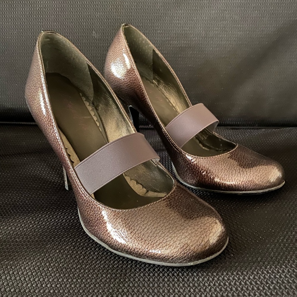 Jessica Simpson heels